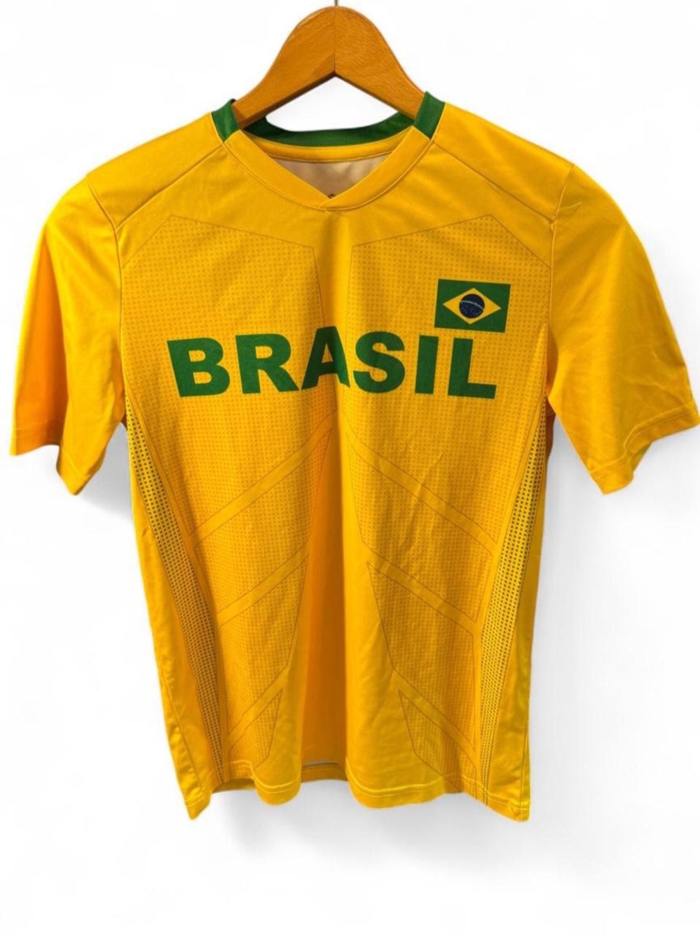 Brasil Short-Sleeve Yellow Football Jersey with Green Accents